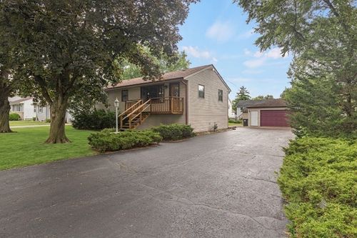 1393 Cottonwood Ln, Crystal Lake, IL, 60014-4019 | Card Image