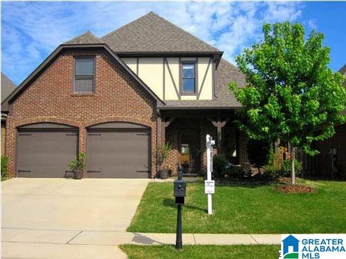 2297 Abbeyglen Ln, HOOVER, AL, 35226-6253 | Card Image
