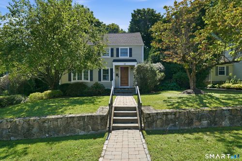 12 Edgewood Ave, Trumbull, CT, 06611-2408 | Card Image