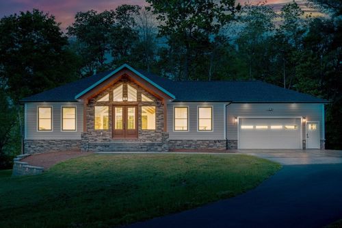10 Samuel Bears Rd, WEYERS CAVE, VA, 24486-2330 | Card Image