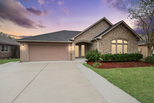 6 Prairie Oaks Dr, Santa Fe, TX, 77510-8177 | Card Image