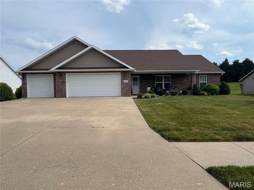 1847 Autumn Dr, Cape Girardeau, MO, 63701-1905 | Card Image