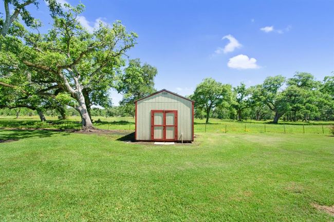 400 - 120 Brazos River Rd, House other with 3 bedrooms, 2 bathrooms and 2 parking in Freeport TX | Image 32