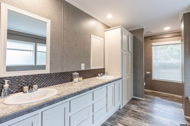 21167 Joe Paul Ln, House other with 4 bedrooms, 2 bathrooms and null parking in Chandler TX | Image 28