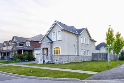 2 Attraction Dr, House other with 4 bedrooms, 4 bathrooms and 6 parking in Brampton ON | Image 2