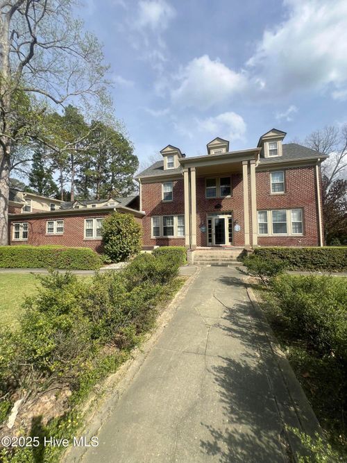 e-206 N Poplar St, Aberdeen, NC, 28315-2812 | Card Image