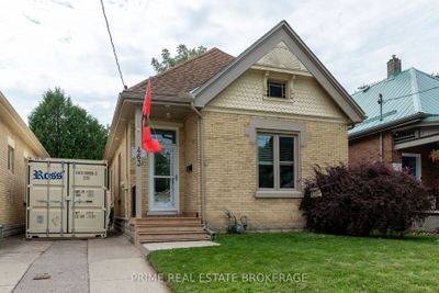 463 Dorinda St, House other with 2 bedrooms, 1 bathrooms and 4 parking in London ON | Image 3