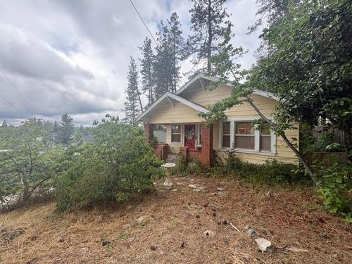 135 Mainhart Dr, Grass Valley, CA, 95945-7205 | Card Image