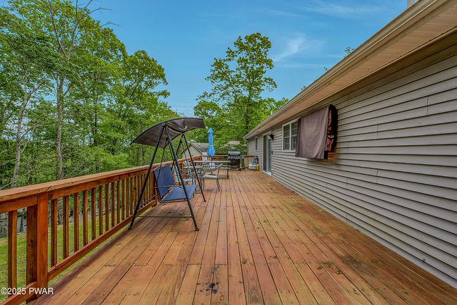 Deck | Image 12