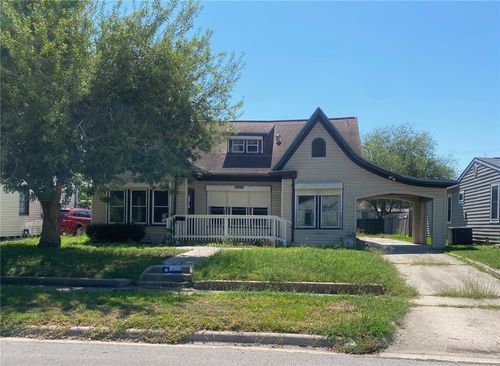 3641 S Saxet Dr, Corpus Christi, TX, 78408-3323 | Card Image