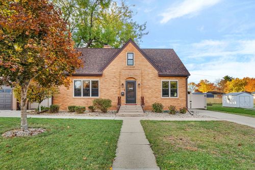 405 W Bluff St, Streator, IL, 61364-1401 | Card Image