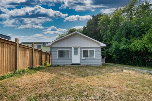 {{alt}} | Card Image