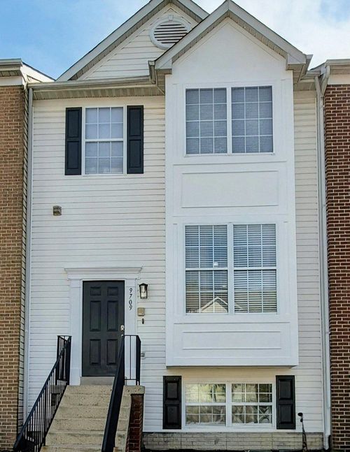 9709 Woodyard Cir, Upper Marlboro, MD, 20772-4391 | Card Image
