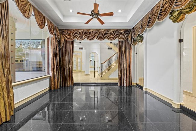 Formal Dining | Image 13