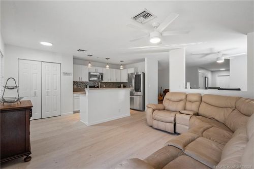 324 Bloxham Way, Stuart, FL, 34997-1565 | Card Image