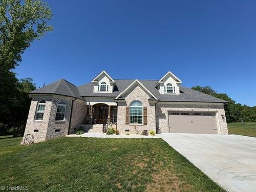 163 Meeting House Ln, Advance, NC, 27006-7671 | Card Image
