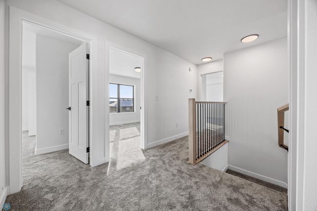 Upstairs Landing - Photos of a previous build | Image 18
