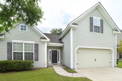 7677 Eagle Lake Rd, North Charleston, SC, 29418-2167 | Card Image