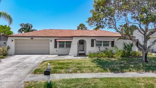8811 Martinique Ln, PORT RICHEY, FL, 34668-5961 | Card Image