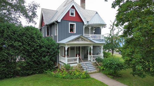 207 E Jefferson Street, Viroqua, WI, 54665 | Card Image