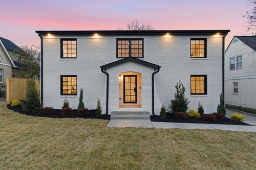 206 Cherokee Rd, Nashville, TN, 37205-1818 | Card Image