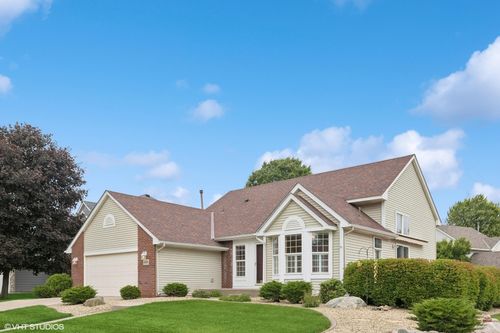8496 Brewster Ave, Inver Grove Heights, MN, 55076-3517 | Card Image