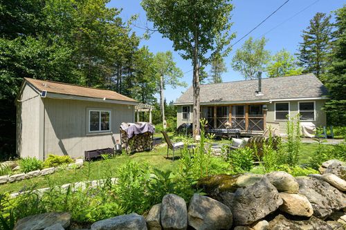 18 Old Route 9, Searsburg, VT, 05363-9672 | Card Image