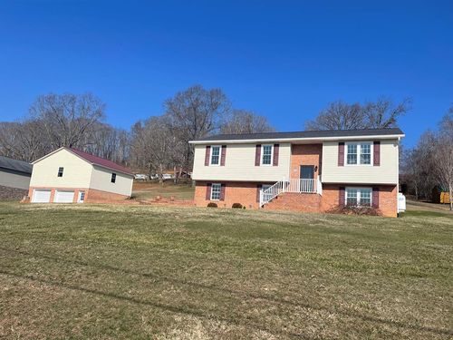 496 Glade Hill Dr, Lebanon, VA, 24266-6738 | Card Image