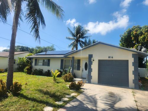 816 Nw 8th Ave, Boynton Beach, FL, 33426-2932 | Card Image