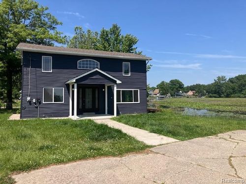 3545 Union Lake Rd, Commerce Twp, MI, 48382-4580 | Card Image