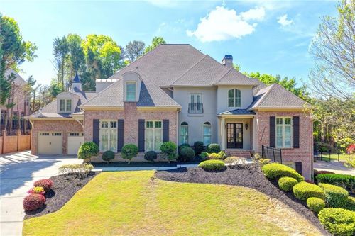 552 Brendlynn Ct, Suwanee, GA, 30024-7557 | Card Image
