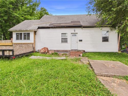 219 N 3rd St, Clinton, MO, 64735-1561 | Card Image
