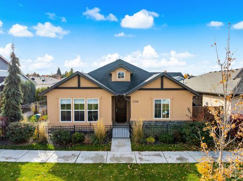 3318 N Park Crossing Ave, Meridian, ID, 83646-7204 | Card Image