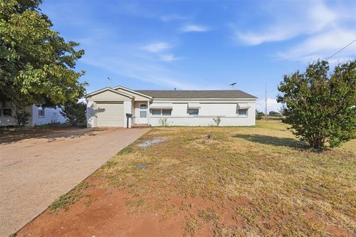 1072 Elk St, Altus, OK, 73521-6933 | Card Image