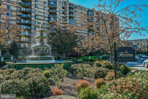 unit-325-8370 Greensboro Dr, MCLEAN, VA, 22102-3516 | Card Image