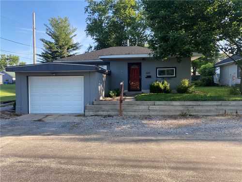 605 W Reynolds St, Newton, IL, 62448-1241 | Card Image