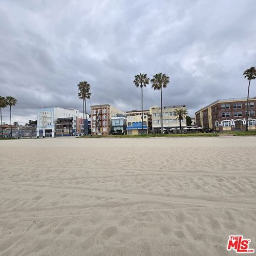 5-30 Dudley Ave, Venice, CA, 90291-2405 | Card Image