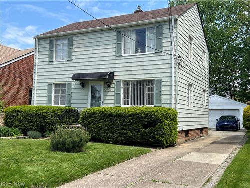 2119 Warren Rd, Lakewood, OH, 44107-5846 | Card Image
