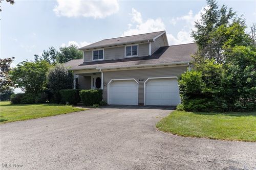 393 Cunningham Rd, Salem, OH, 44460-9477 | Card Image