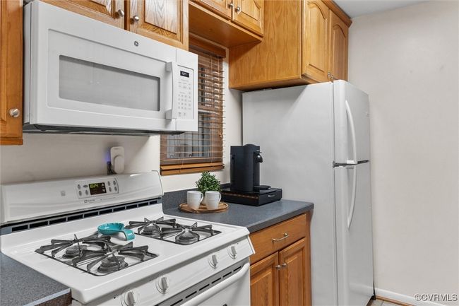 11605 E Briar Patch Dr, Condo with 2 bedrooms, 2 bathrooms and null parking in Midlothian VA | Image 6