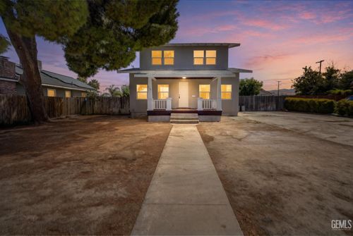 313 Chevron Pl, Taft, CA, 93268-2203 | Card Image