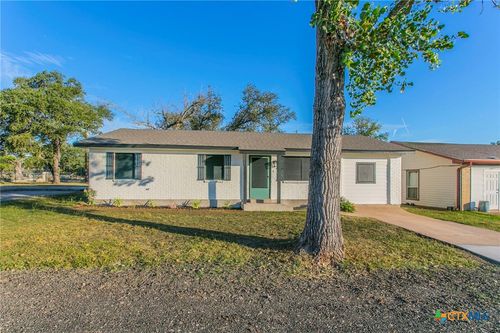 4049 Morgans Point Rd, Belton, TX, 76513-6826 | Card Image