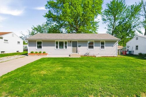 3105 Porter Rd, Independence, MO, 64055-2741 | Card Image