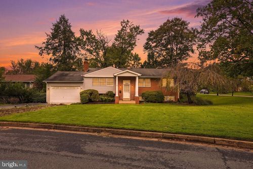 1632 Morrill Ct, MCLEAN, VA, 22101-4607 | Card Image