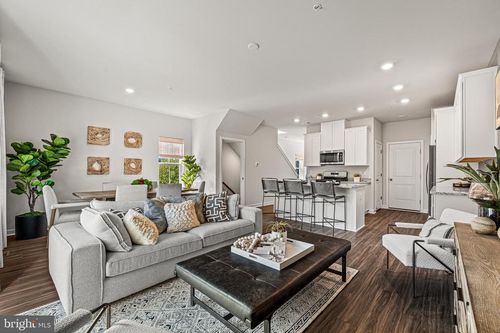 545 W North Street, SMYRNA, DE, 19977 | Card Image