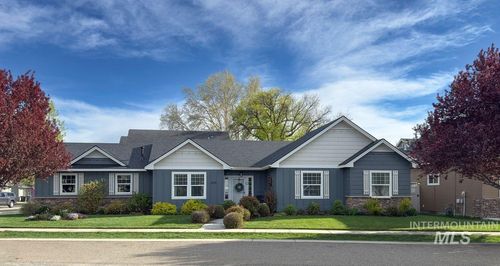 1749 E Sagemoor Dr, Meridian, ID, 83642-5049 | Card Image