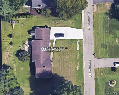 7070 Riverstone Rd, West Bloomfield, MI, 48322-4144 | Card Image