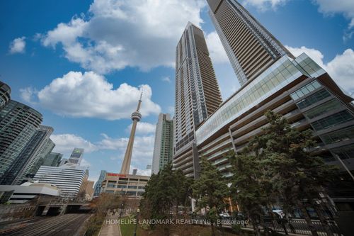 2315-1 Concord Cityplace Way, Toronto, ON, M5V0X3 | Card Image