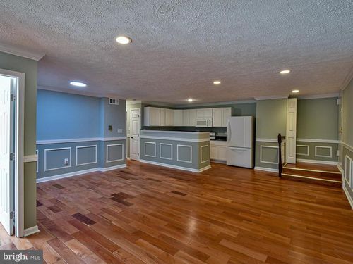 303-8011 Mandan Rd, GREENBELT, MD, 20770-2864 | Card Image