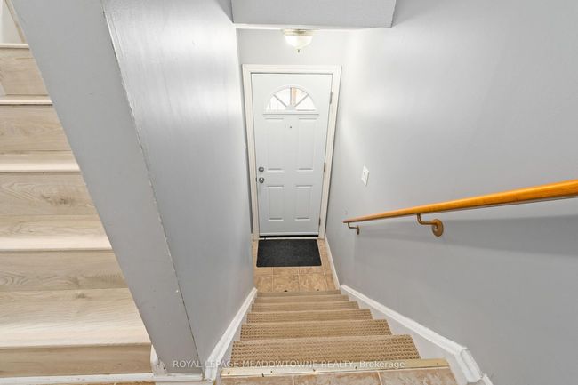 24 - 42A Stewart Maclaren Rd, Condo with 2 bedrooms, 1 bathrooms and null parking in Georgetown ON | Image 4